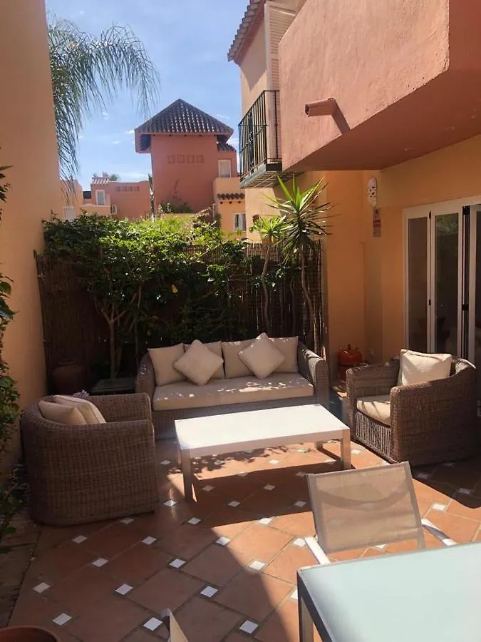 Condes de Iza Nueva Andalucia Villa Marbella