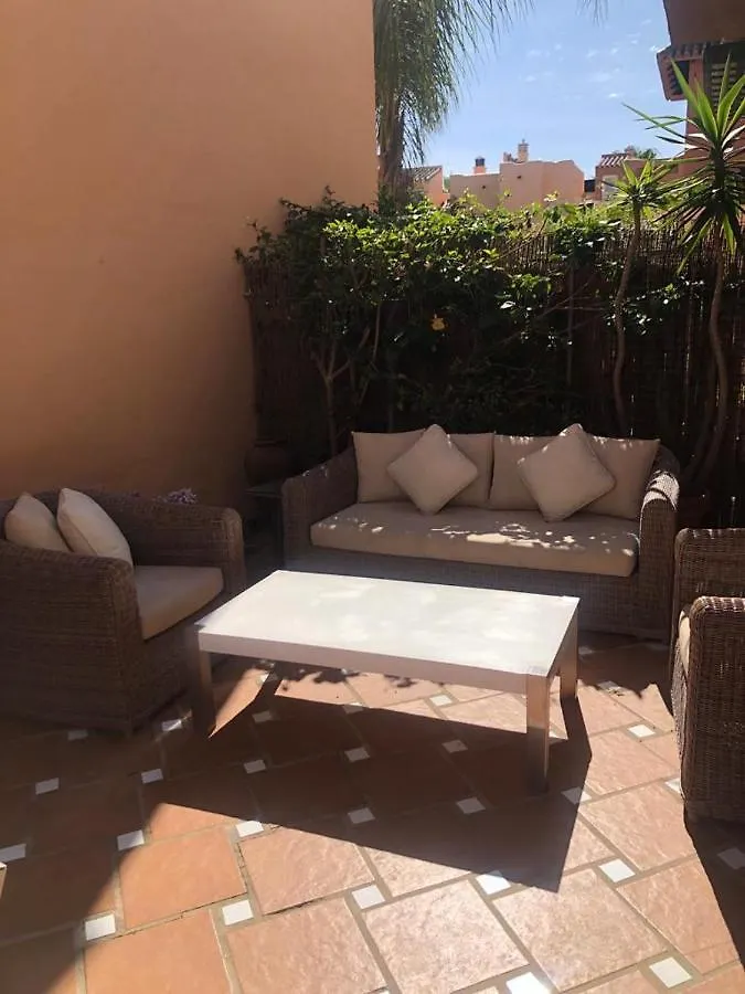 Vila Condes De Iza Nueva Andalucia Marbella 0*,  Španělsko