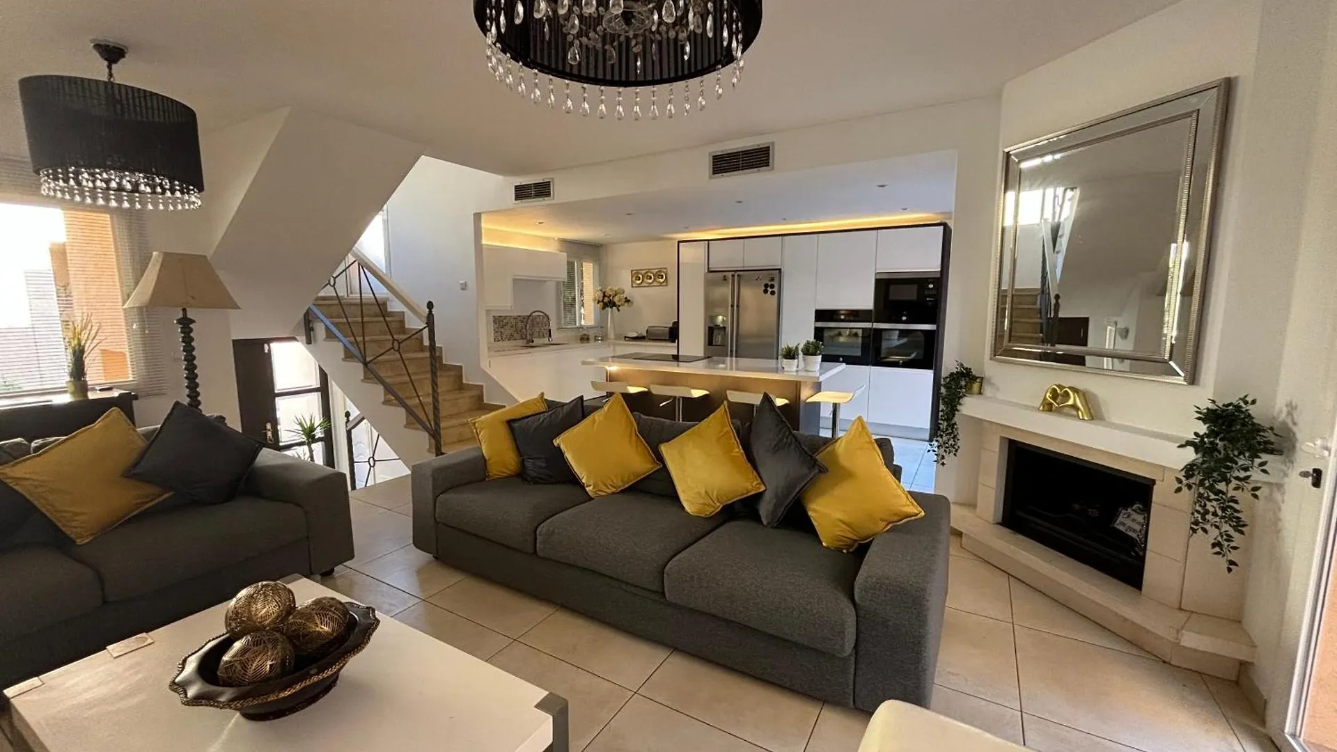 Condes De Iza Nueva Andalucia Villa Marbella