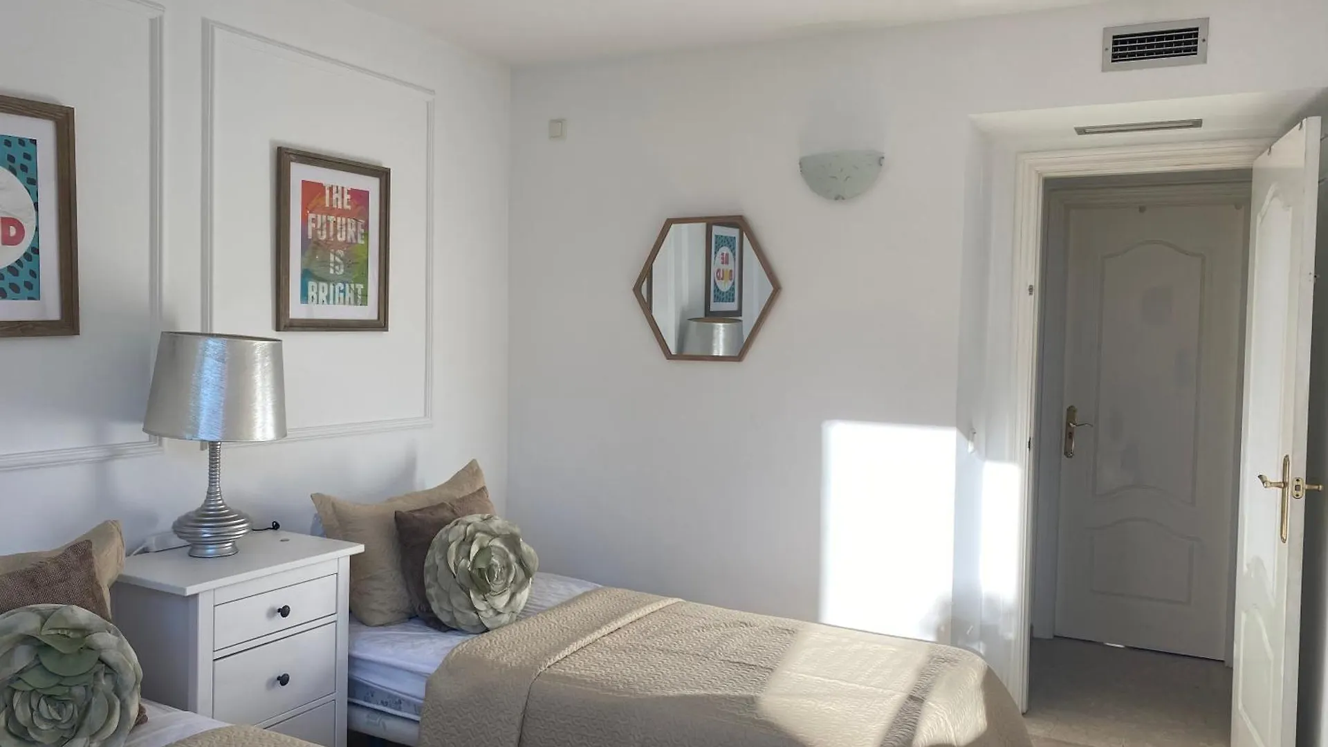 Condes De Iza Nueva Andalucia Villa Marbella Holiday home