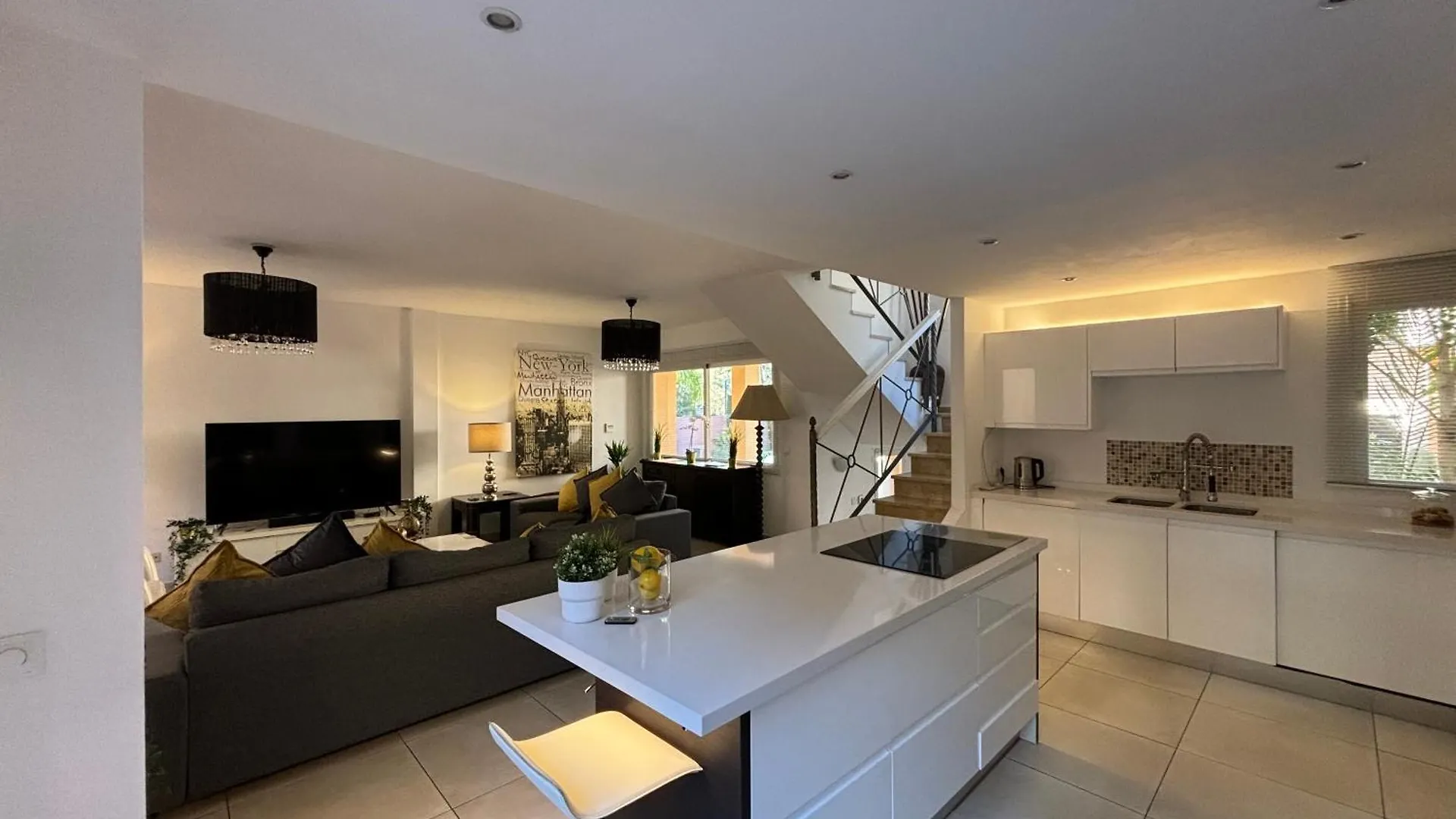Condes De Iza Nueva Andalucia Villa Marbella 0*,  İspanya